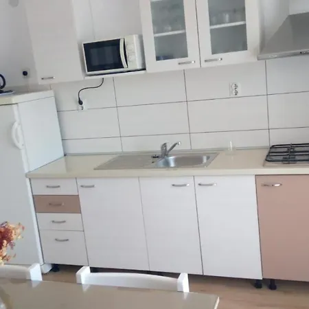 Ghedas Apartment